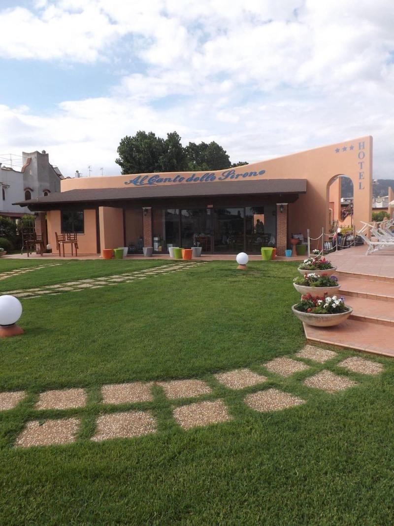 Hotel Ristorante Al Canto Delle Sirene แตร์ราชินา ภายนอก รูปภาพ