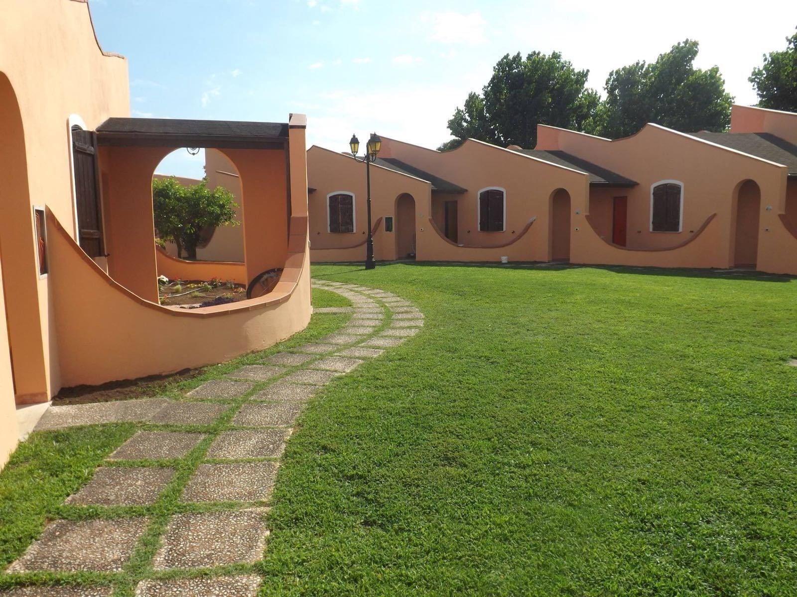 Hotel Ristorante Al Canto Delle Sirene แตร์ราชินา ภายนอก รูปภาพ