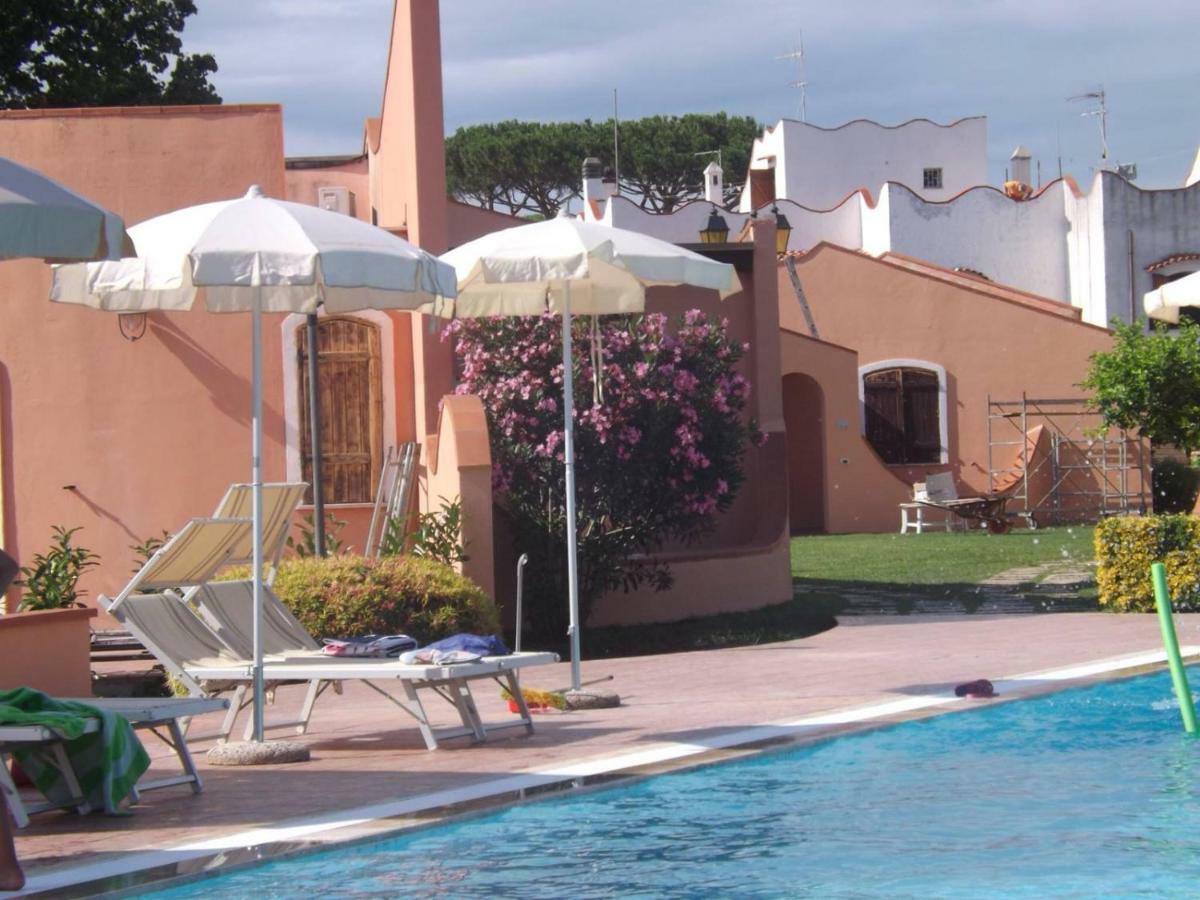 Hotel Ristorante Al Canto Delle Sirene แตร์ราชินา ภายนอก รูปภาพ