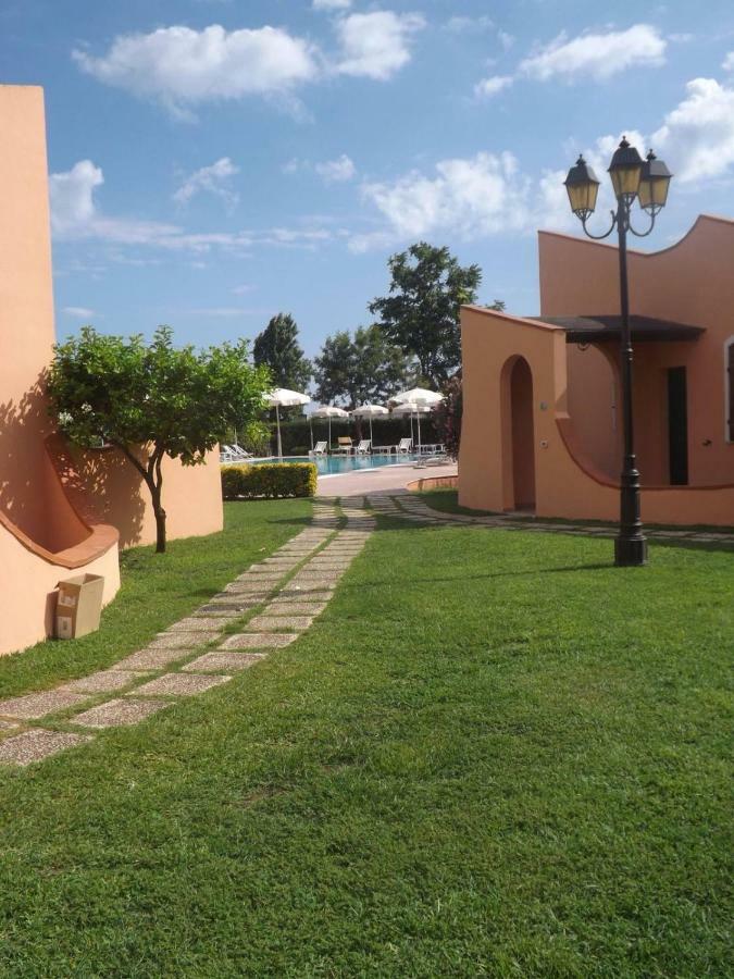 Hotel Ristorante Al Canto Delle Sirene แตร์ราชินา ภายนอก รูปภาพ